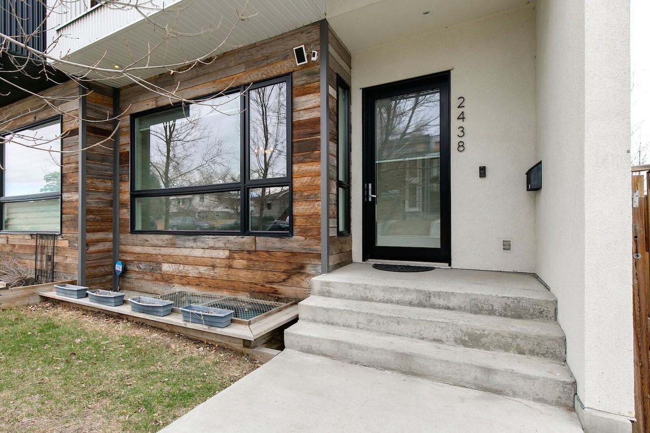 2438 29 Ave Sw - Photo 3 of 47