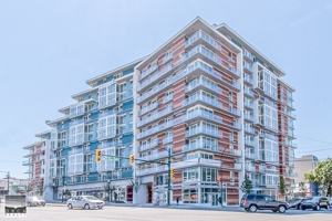 featured image of 180 1204-180 East 2nd Avenue