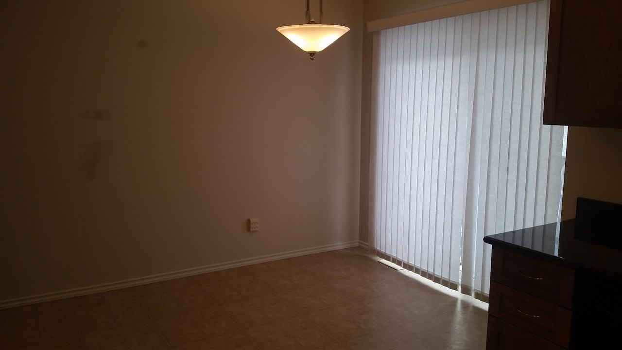 303 Slimmon Pl - Photo 7 of 19
