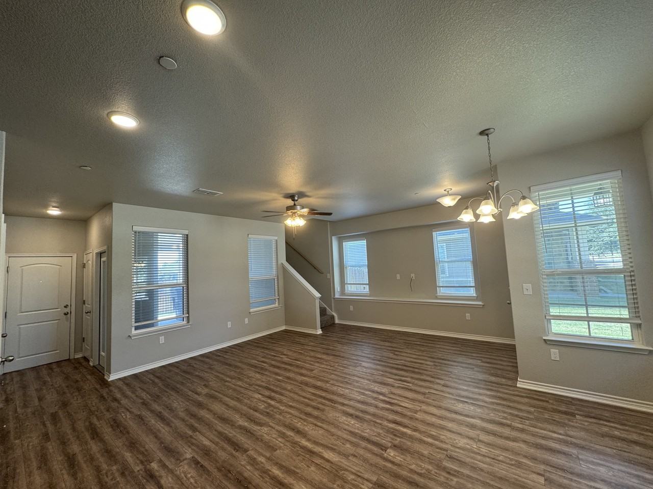 720 Westfield Blvd #720 - Photo 5 of 27