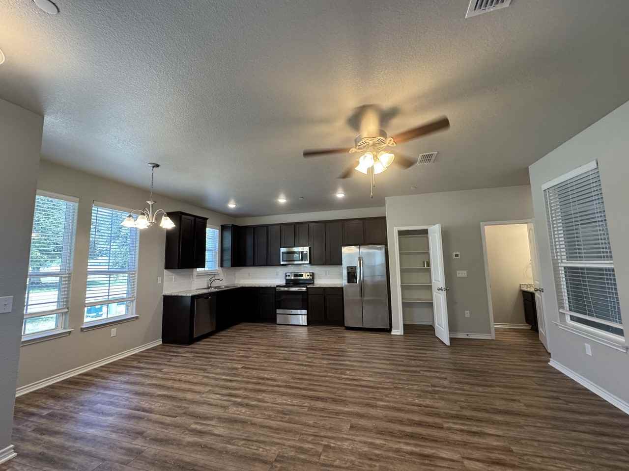 720 Westfield Blvd #720 - Photo 6 of 27
