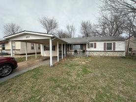 3917 Se 27th St - Photo 1 of 1
