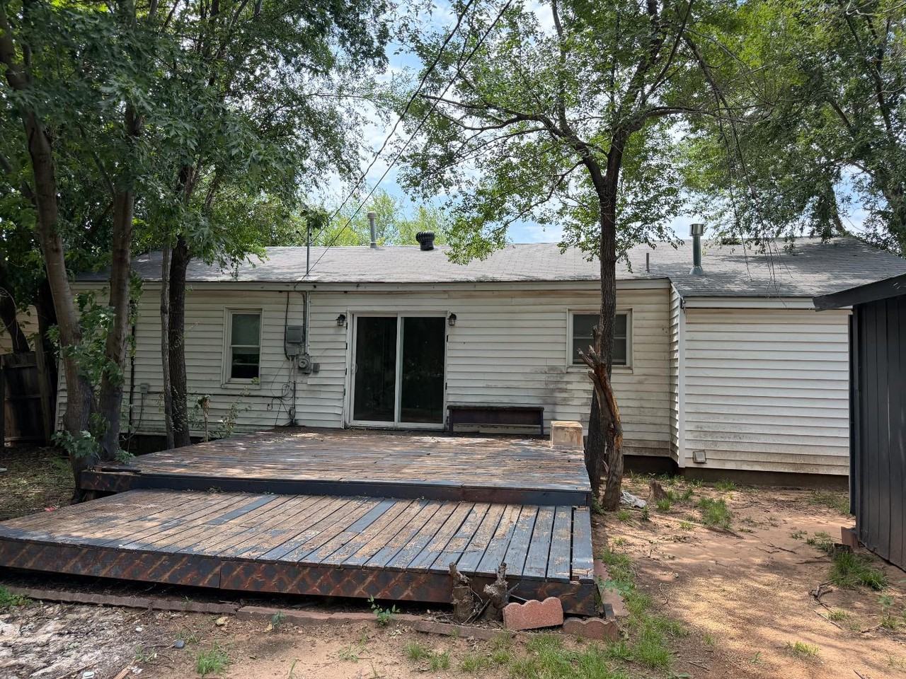 3917 Se 27th St - Photo 4 of 20