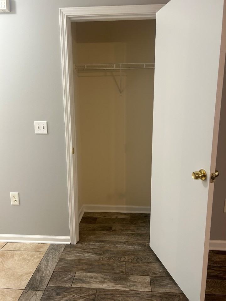 229 E Wilson St - Photo 4 of 10