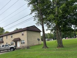featured image of 220 Ne 2nd St