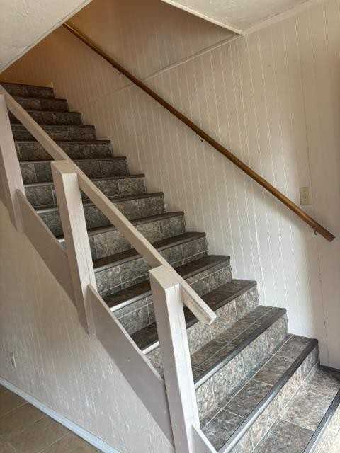 220 Ne 2nd St - Photo 7 of 20