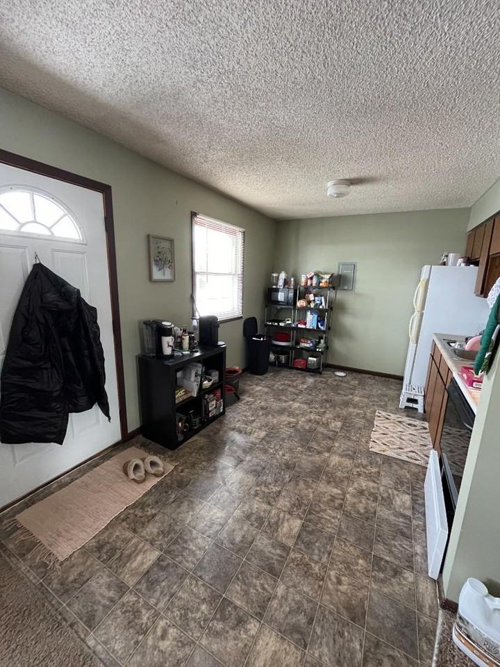2521 Harvey Dr - Photo 5 of 5