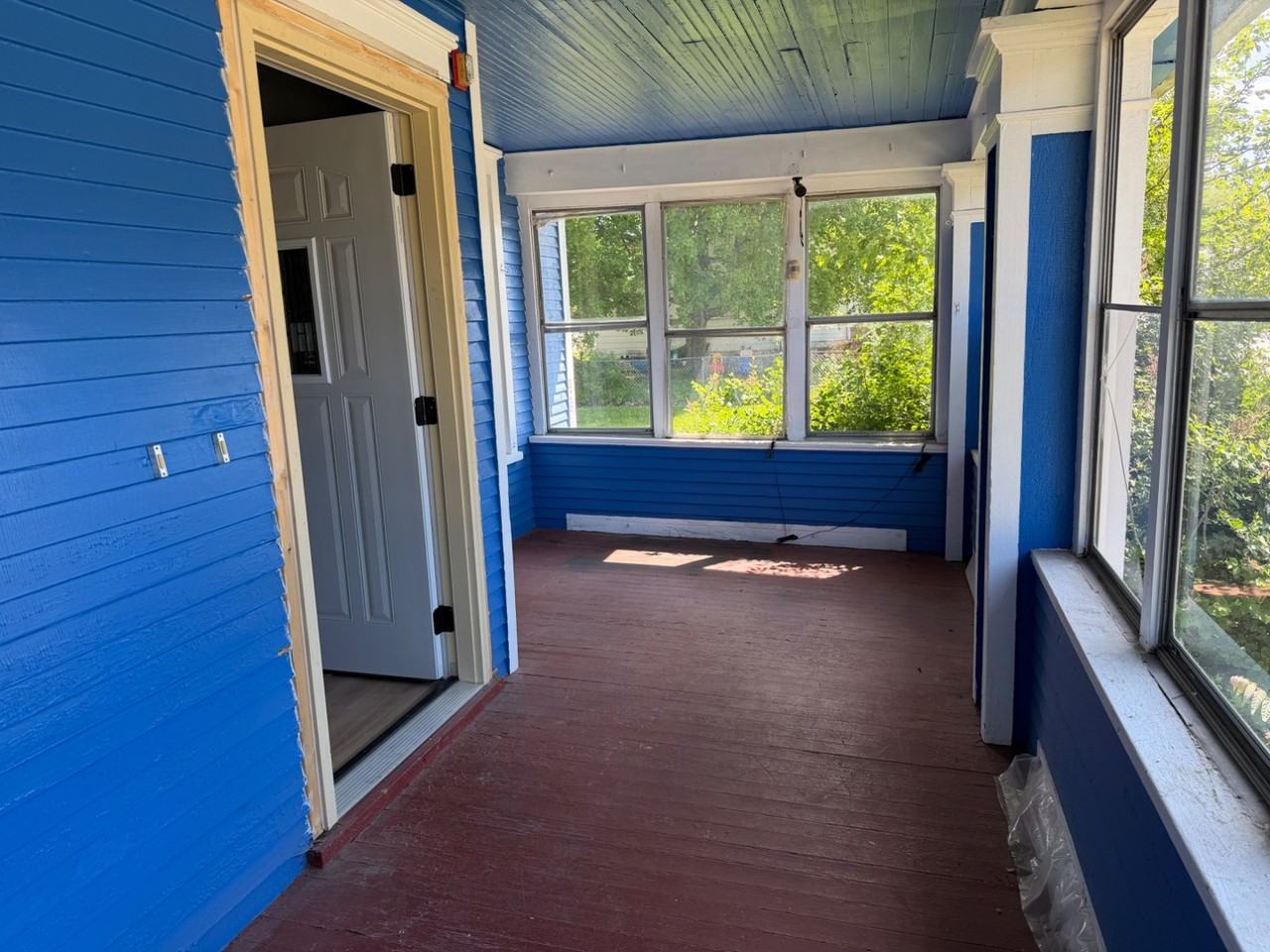 229 West Allen - Photo 5 of 22