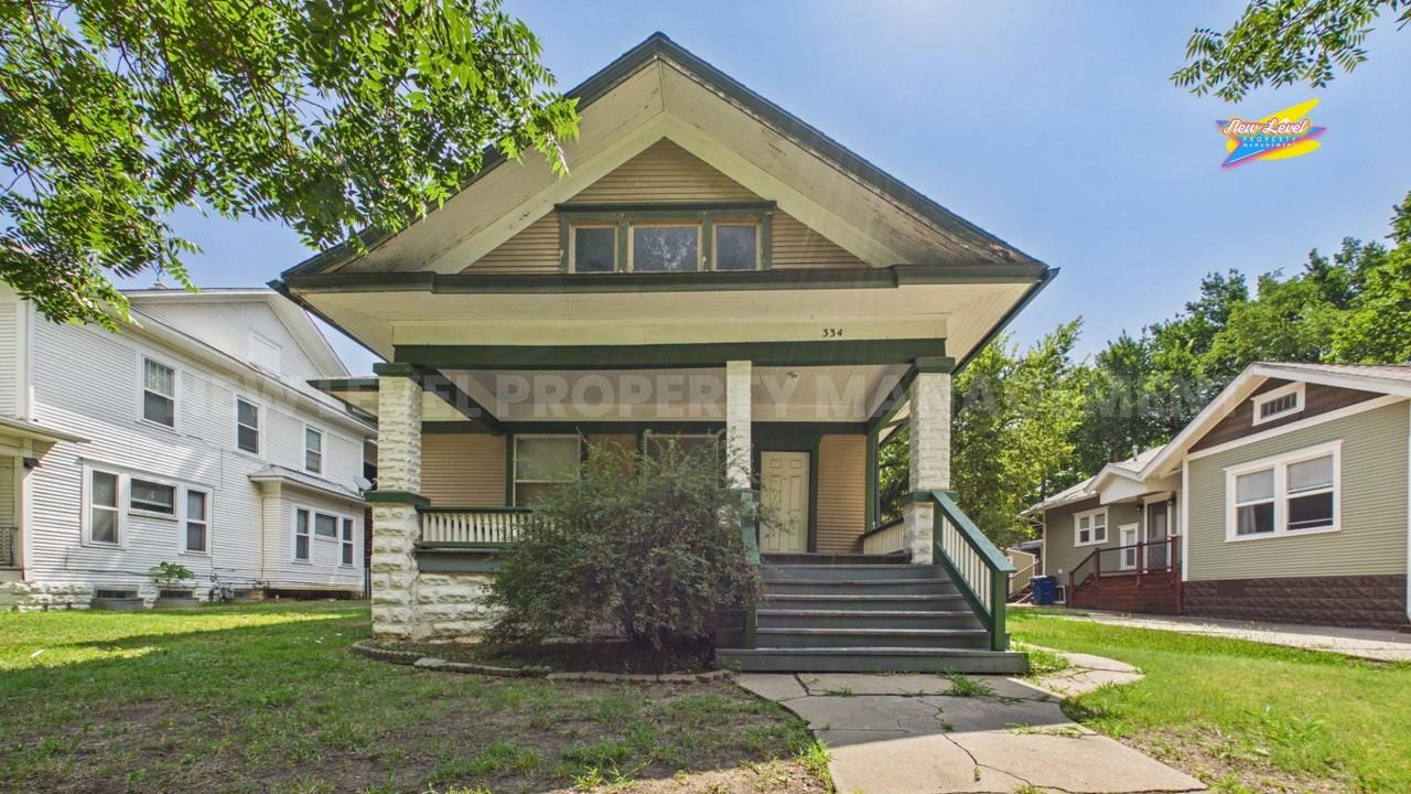 334 N Holyoke Pl - Photo 2 of 20