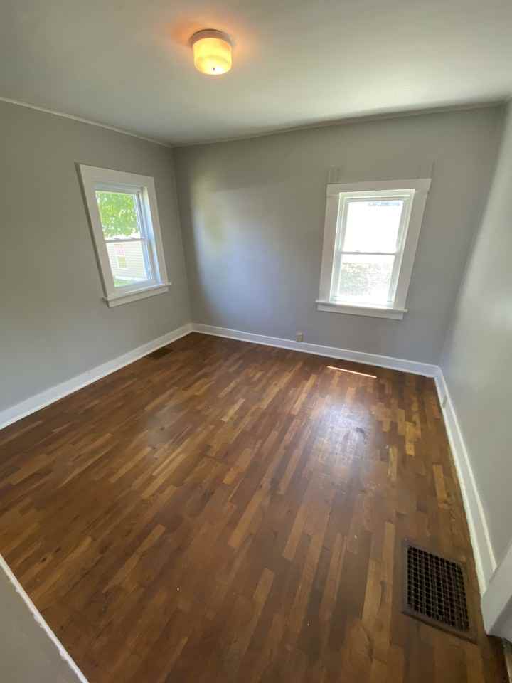 1055 4th Ave #1 - Photo 6 of 22