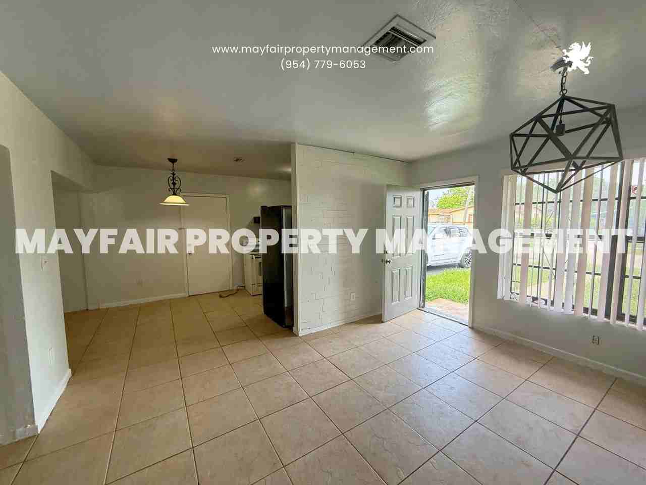 20520 Nw 24th Ct