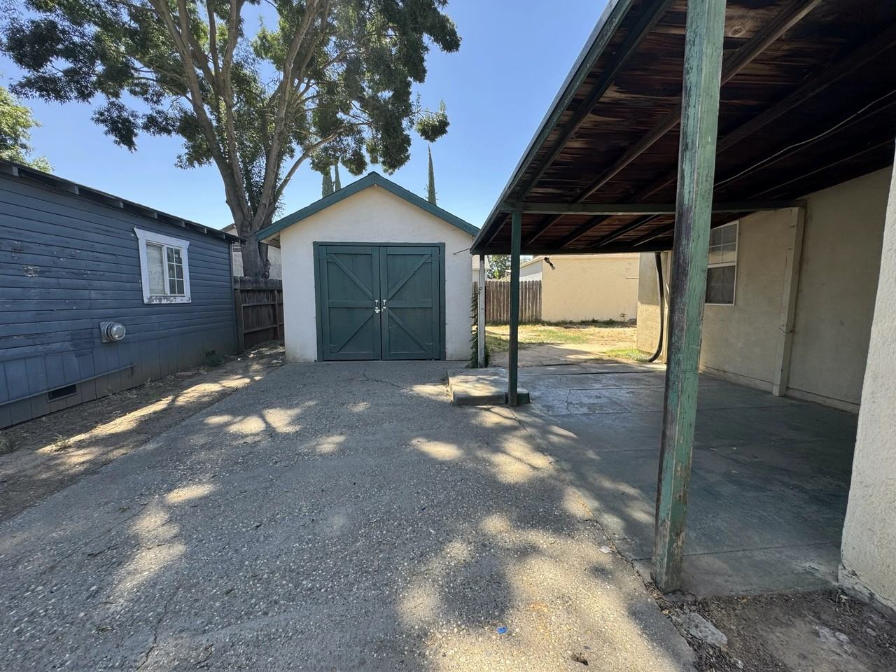 628 Palm Ave #1 - Photo 3 of 10