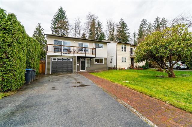 209 Angela Drive - Photo 2 of 9