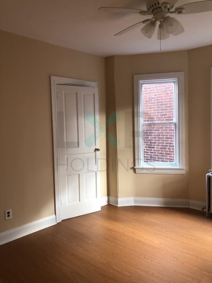 118 Francis Street - Single Family - Photo 7 of 11