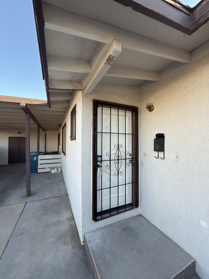 1108 Cashman Dr #1 - Photo 4 of 20