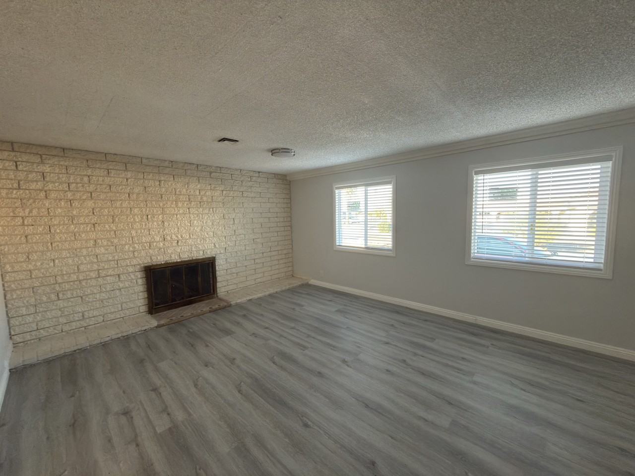 1108 Cashman Dr #1 - Photo 5 of 20