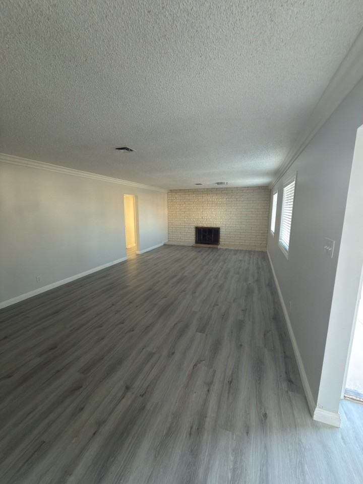 1108 Cashman Dr #1 - Photo 6 of 20