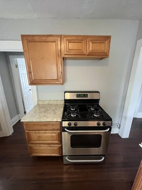 1560 E Main St #2 - Photo 6 of 10
