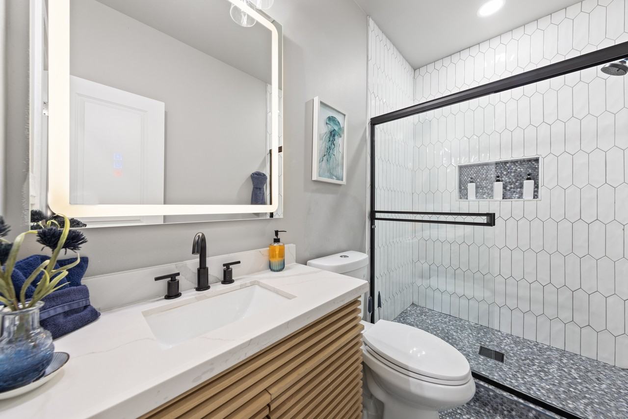 111 West Sunny Isle Drive - Pelican 401 - Photo 5 of 50