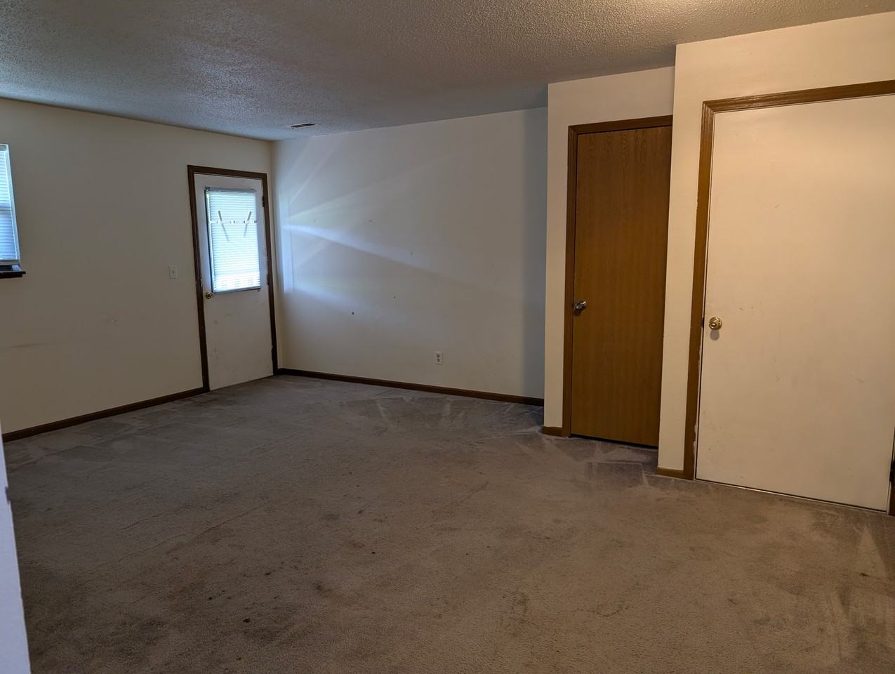 514 Cantebury Dr #C - Photo 2 of 9