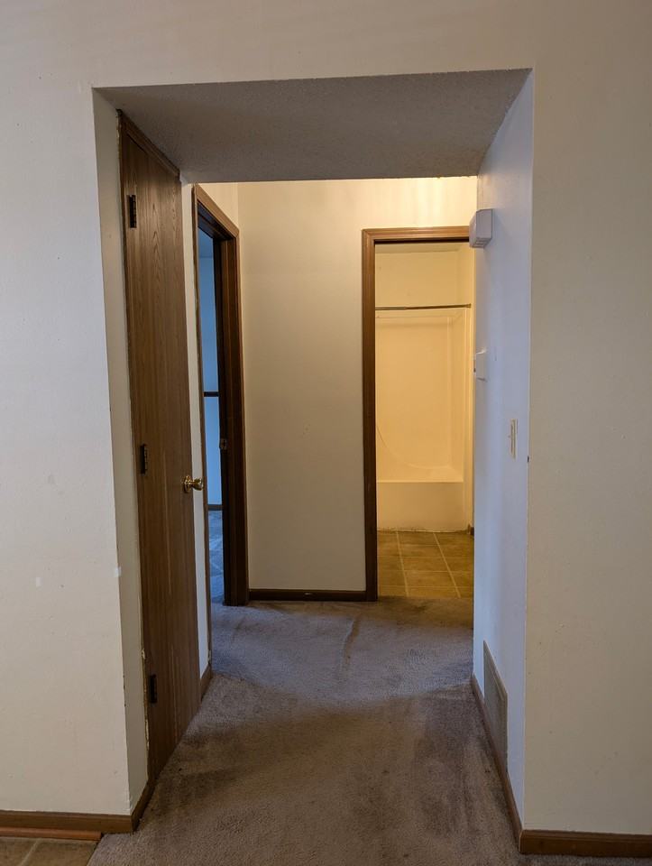 514 Cantebury Dr #C - Photo 5 of 9