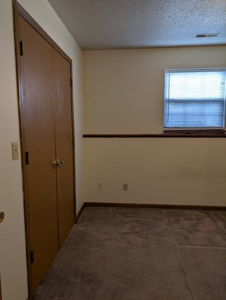 514 Cantebury Dr #C - Photo 7 of 9