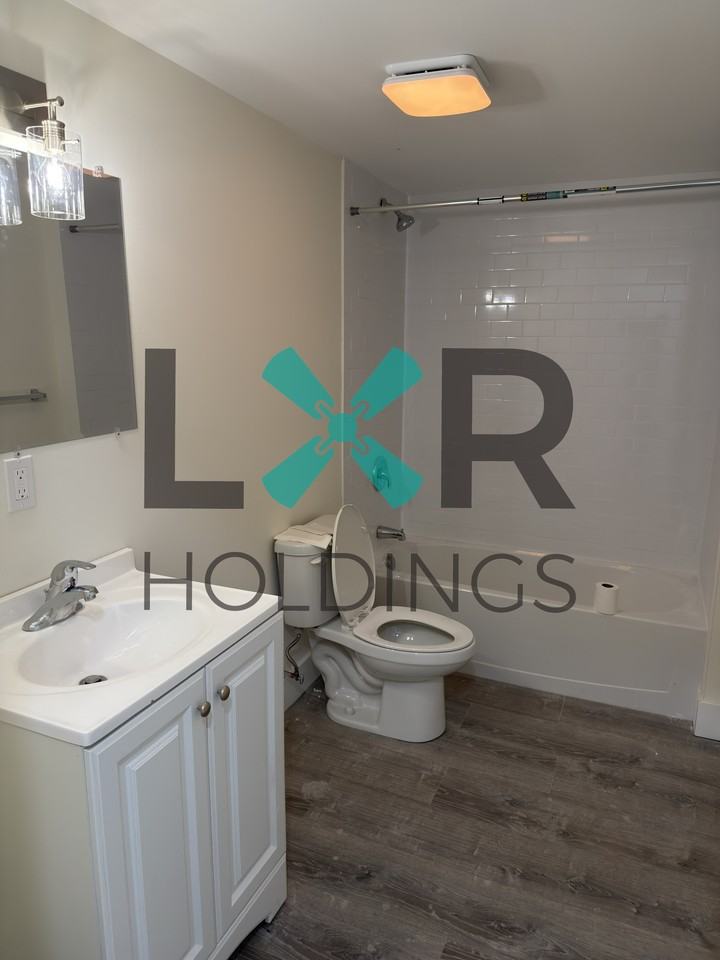 317 E Broad St #1 - Photo 3 of 17