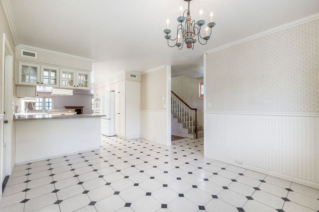 238 F Ave #1 - Photo 6 of 29