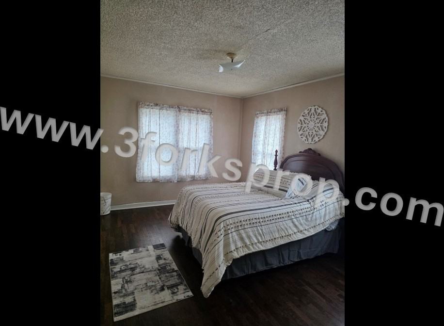 124 N P St #2 - Photo 2 of 4
