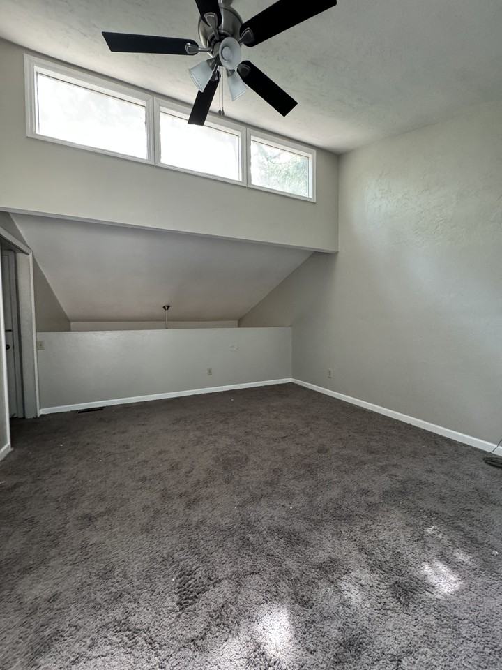 1211 Stone Green Ct #1211 - Photo 5 of 17