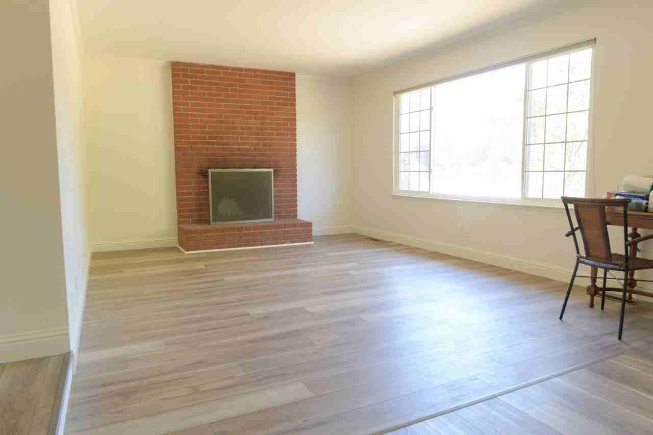 636 Eastview Way #1 - Photo 3 of 28