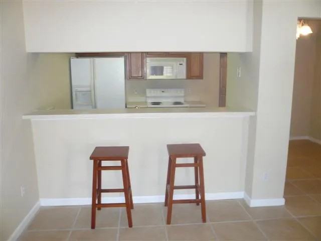 2525 Hartsfield Rd #27 - Photo 6 of 11