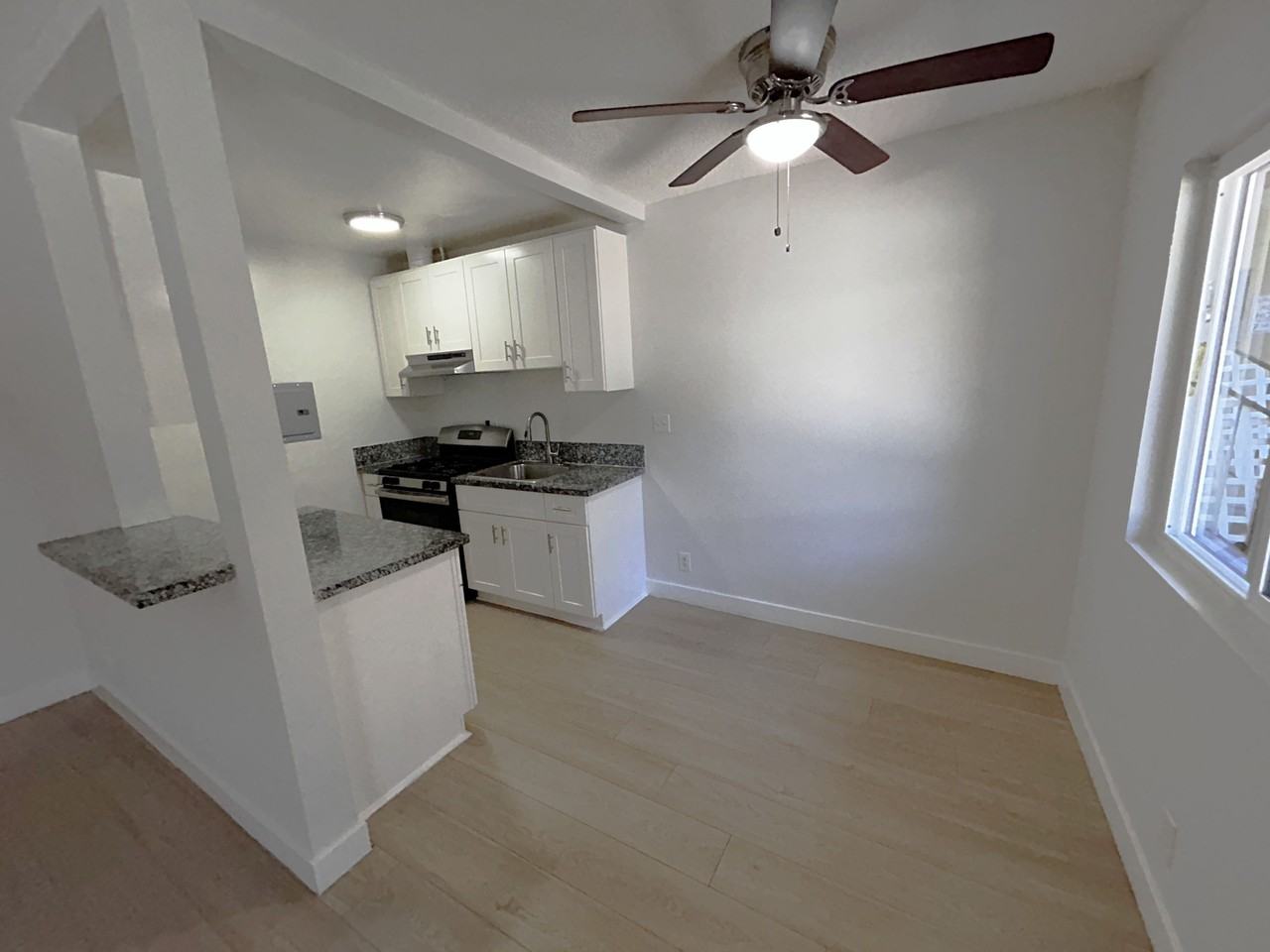 128 S Commonwealth Ave #109 - Photo 5 of 15