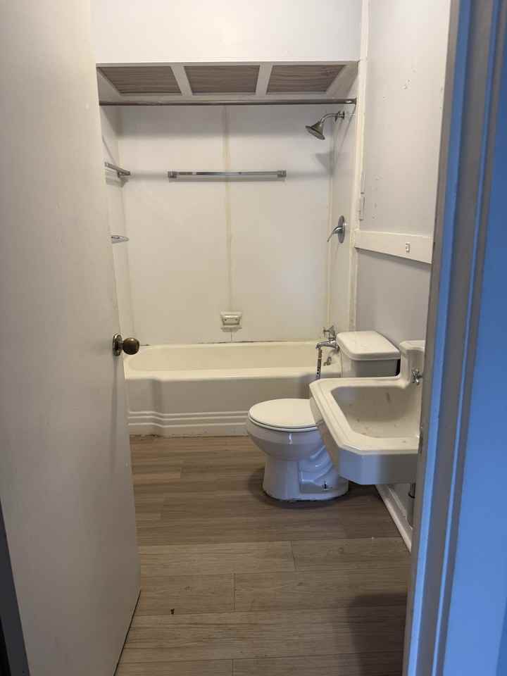 2221 1/2 20th Ave - 2223 1/2 20th Ave - Photo 5 of 5