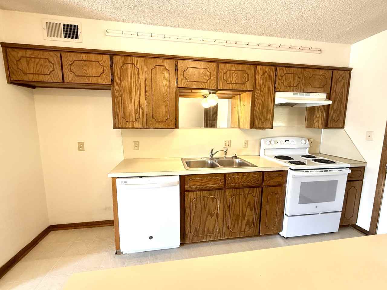 2208 Shenandoah Dr #1 - Photo 2 of 27