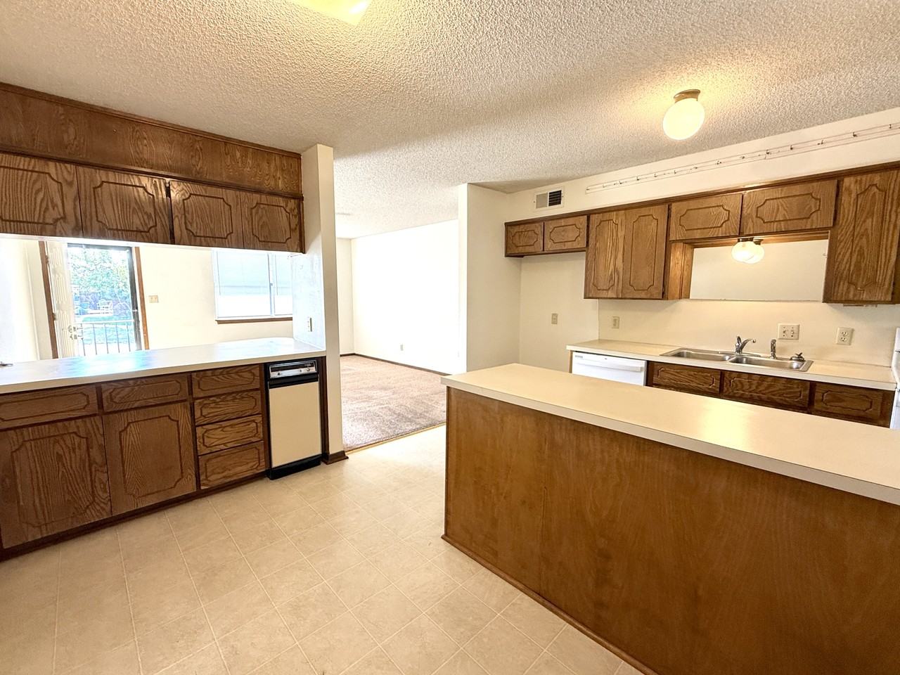 2208 Shenandoah Dr #1 - Photo 5 of 27