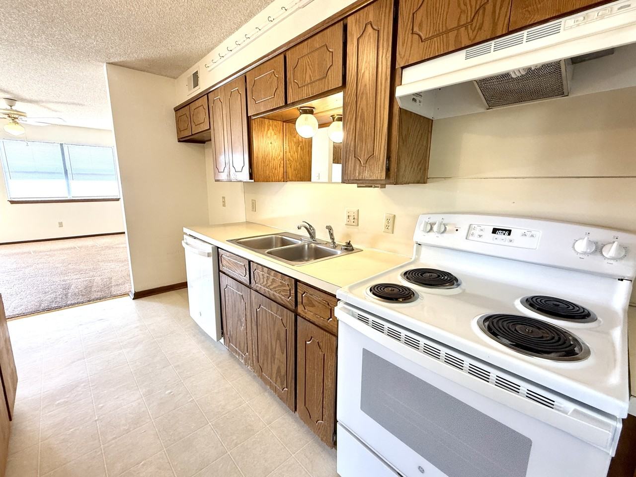 2208 Shenandoah Dr #1 - Photo 7 of 27