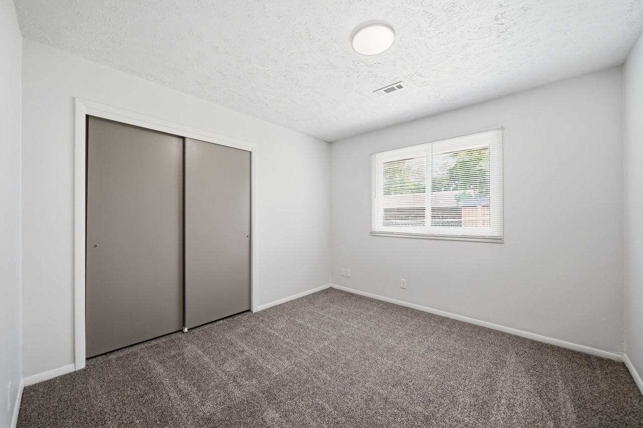 1417 N 20th St #1419 - Photo 6 of 9