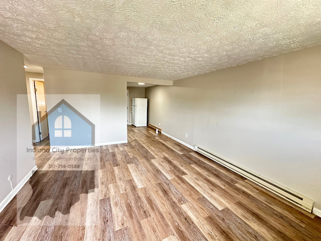 569 South Home AvenueUnit 2 #569-2 - Photo 3 of 11