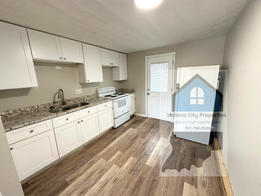 569 South Home AvenueUnit 2 #569-2 - Photo 5 of 11
