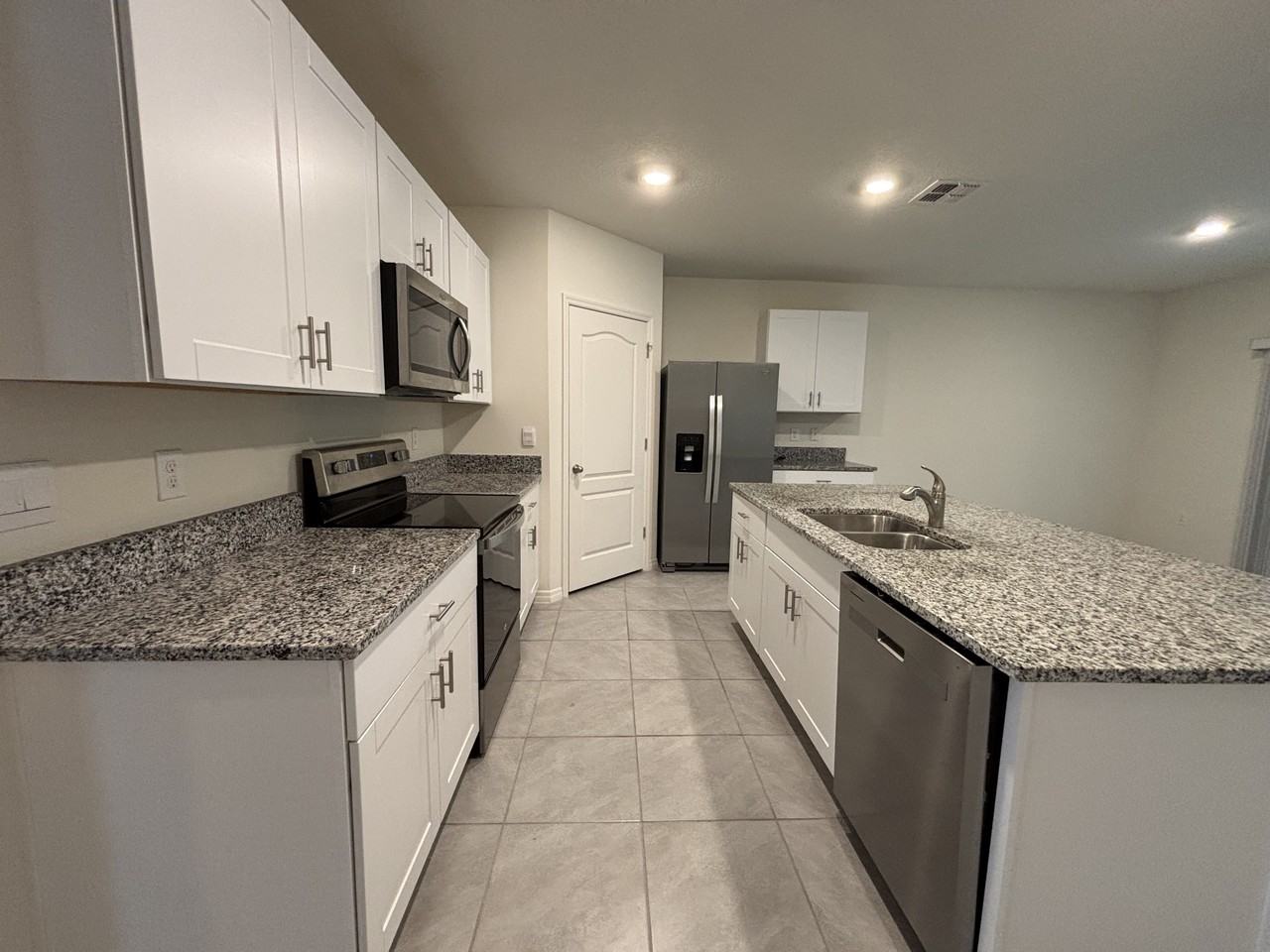 526 Anne St #1 - Photo 2 of 22