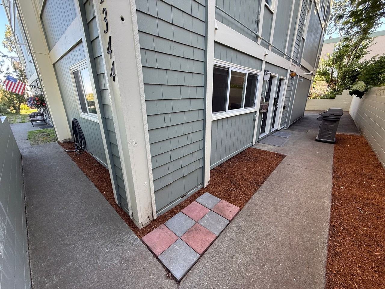 705 O St #D - Photo 2 of 20