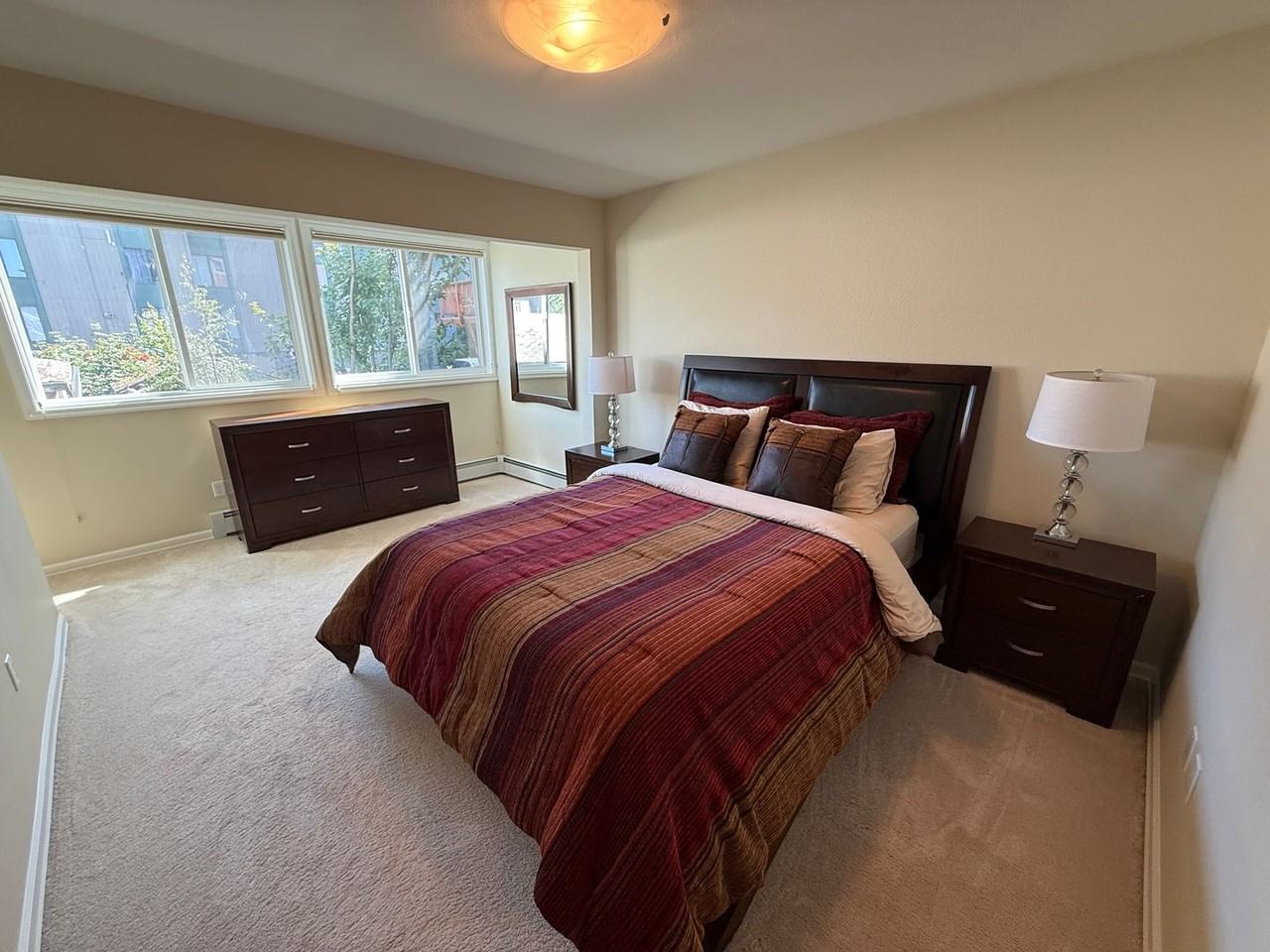 705 O St #D - Photo 4 of 18