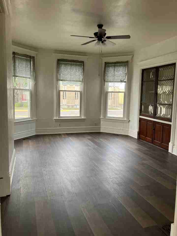 214 S Church St #A - Photo 4 of 12