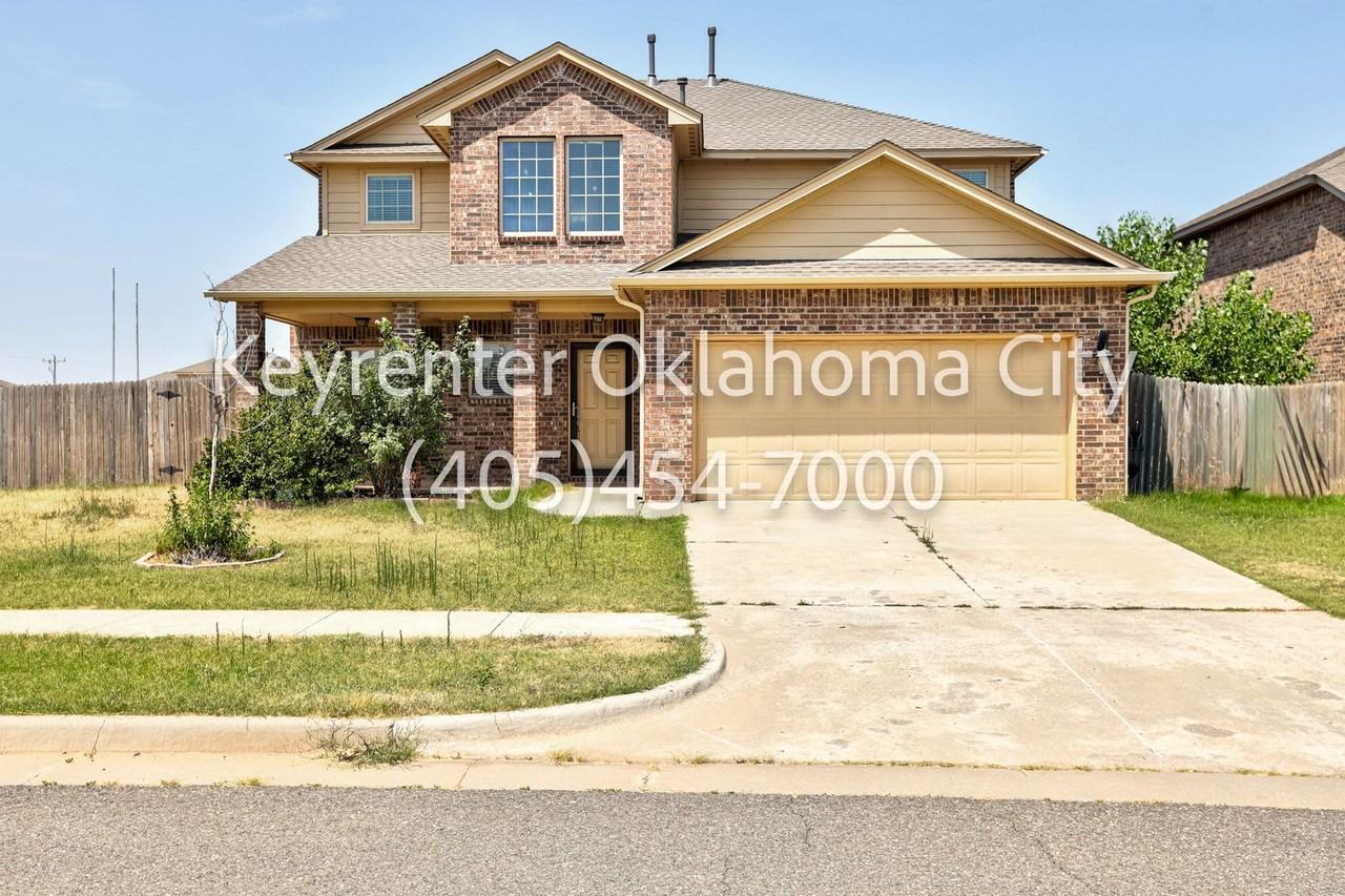 2409 Rosa Cir - Photo 2 of 50