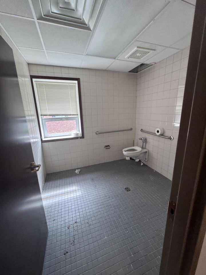 100 Ross Rd #208 - Photo 2 of 9