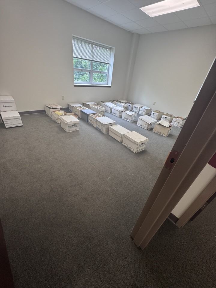 100 Ross Rd #208 - Photo 7 of 9