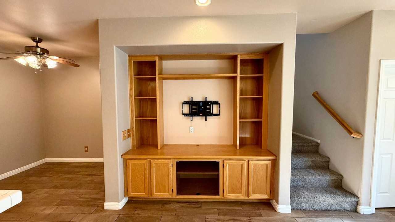 4006 Craven Rd #7 - Photo 6 of 33