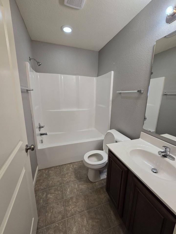 138 Kale Ct #1 - Photo 7 of 10