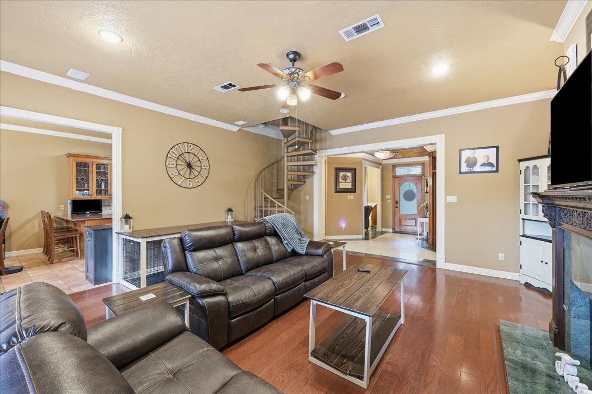 108 Wade St #1 - Photo 6 of 42